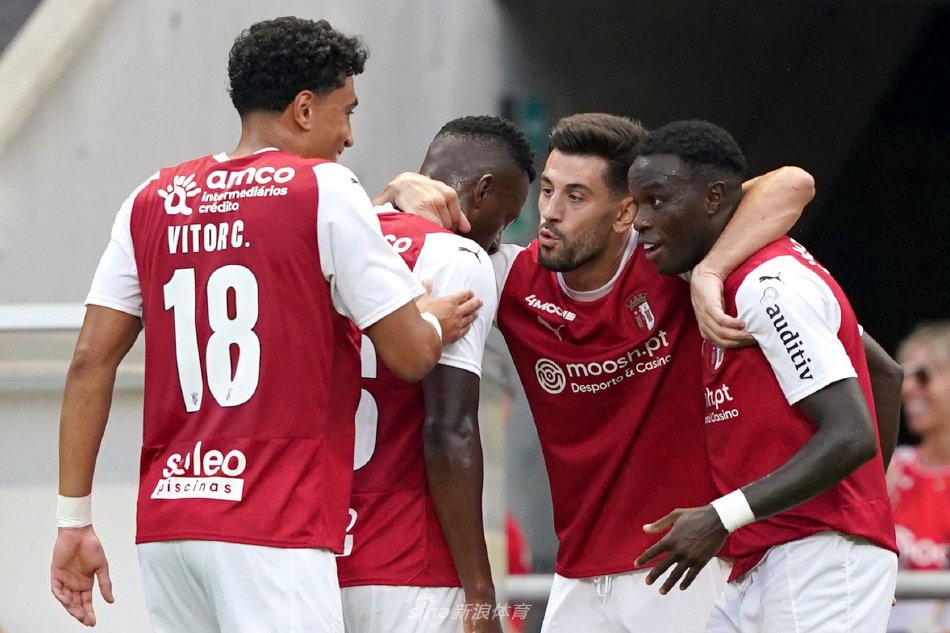 非铁板一块 非铁板一块