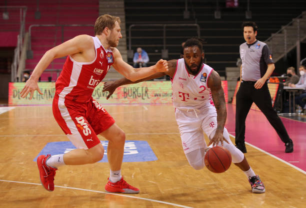 们拭目以待 们拭目以待