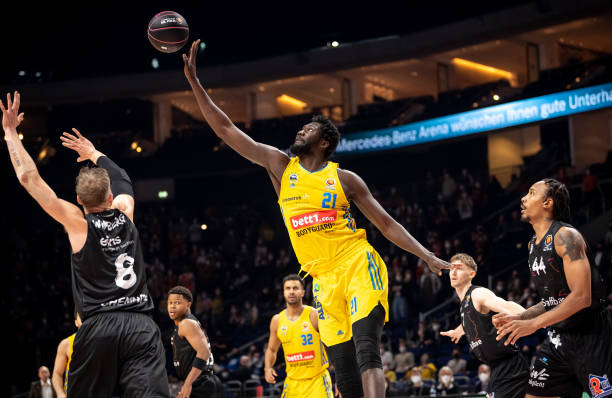 中前场的创 中前场的创